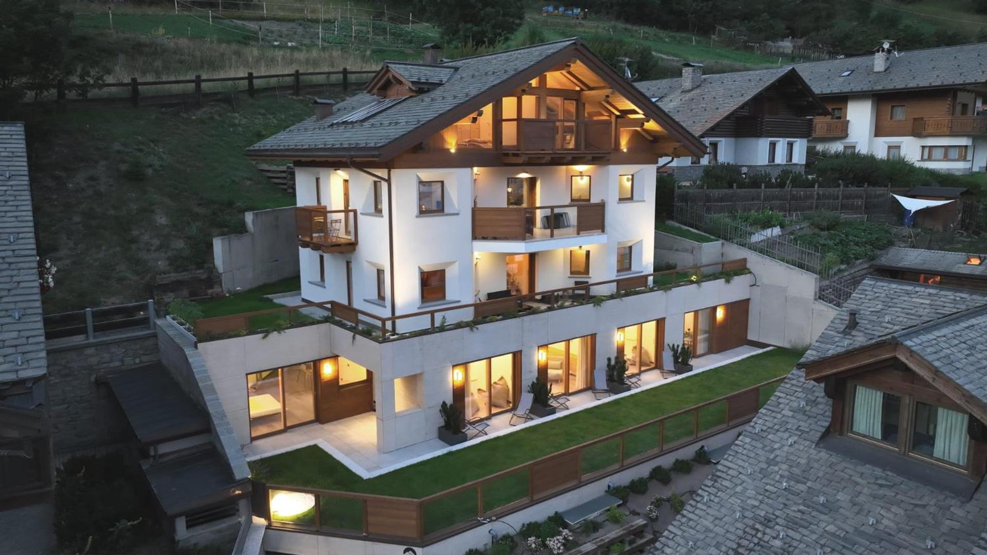N'joy Hotel